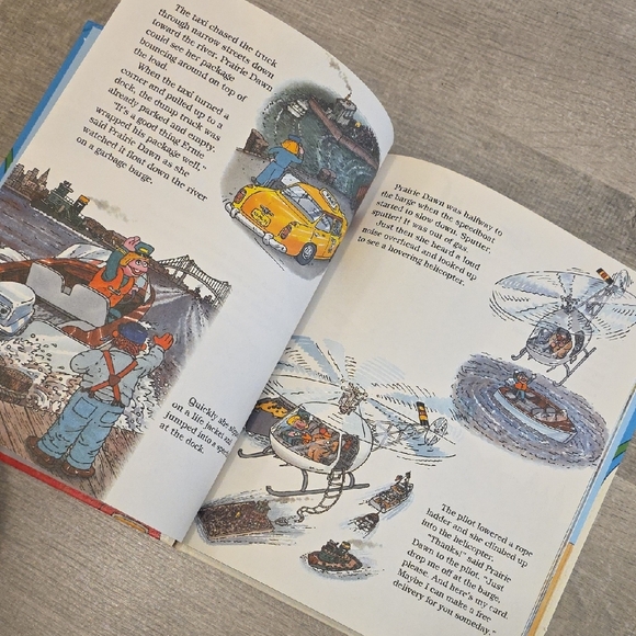 Sesame Street Blue and Red Vehicles Book - Picture 11 of 17